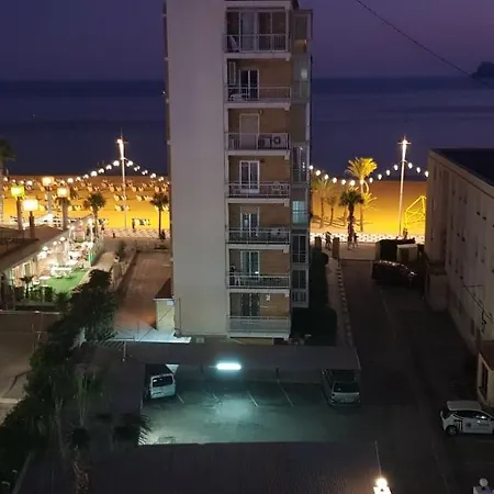 Ofert. Apt Levante Beach דירה